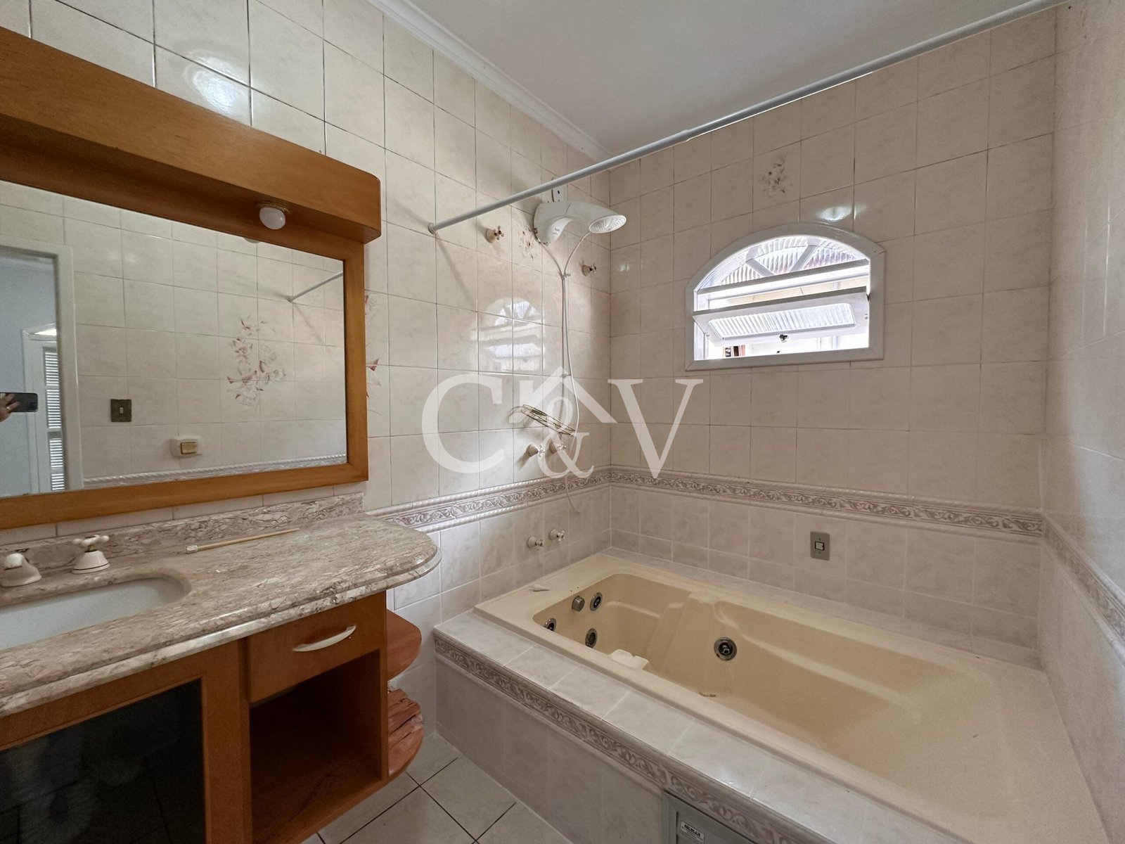 WhatsApp-Image-2025-03-25-at-18.31.04-1-1